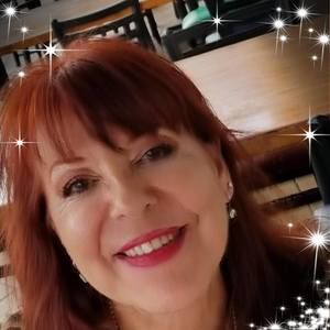 Meet your Posher, Adriana